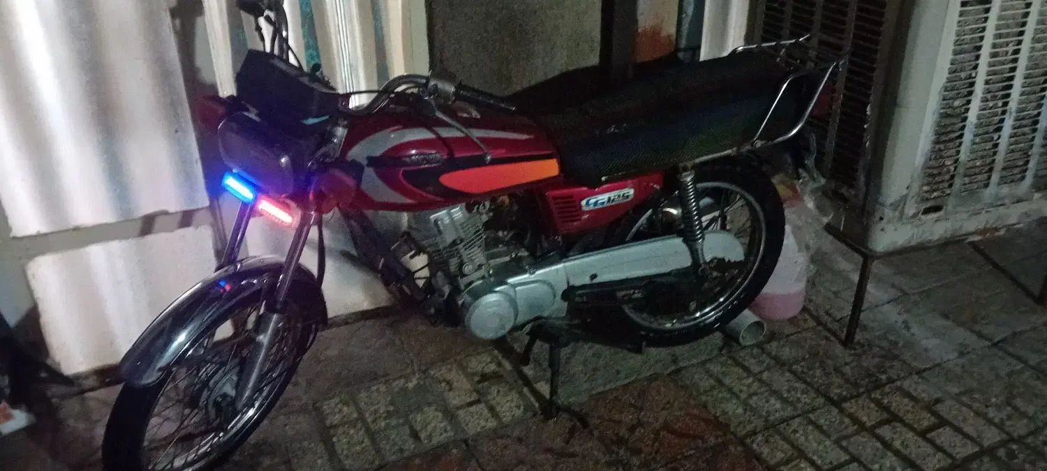 هندا۱۲۵|موتورسیکلت|مشهد, قائم|دیوار