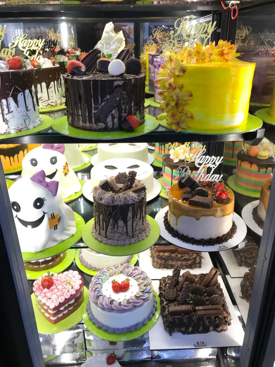 فروشنده یا سالن دار شیرینی فروشی و قنادی|استخدام خدمات فروشگاه و رستوران|تهران, تهرانپارس جنوبی|دیوار