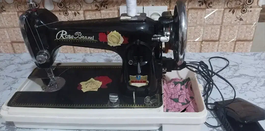 چرخ خیاطی پدالی|چرخ خیاطی و ریسندگی|کلاله, |دیوار