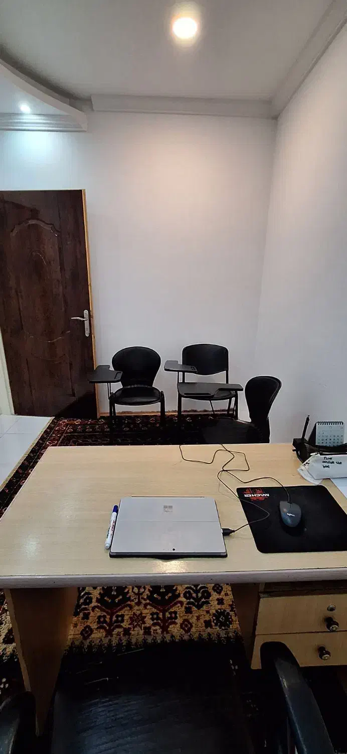 صندلی کلاسی، و میز کار|مبلمان اداری|بوشهر, |دیوار