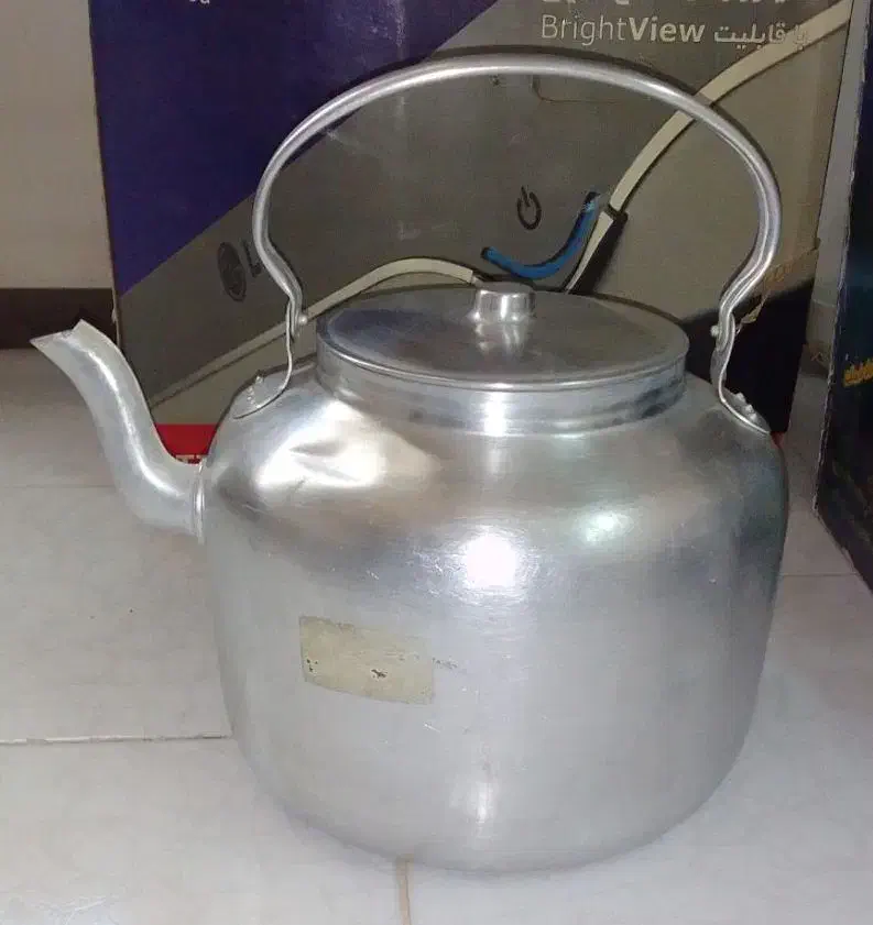 کتری|قوری، کتری، قهوهساز دستی|پرند, فاز ۶|دیوار