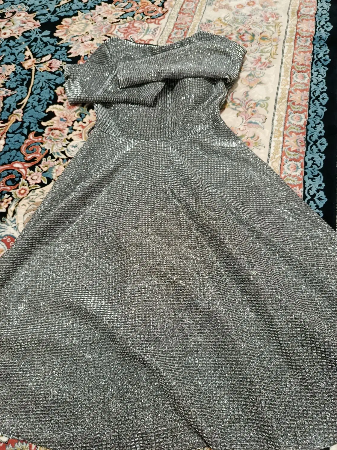 بارونی و پالتو|لباس|قره چای, |دیوار