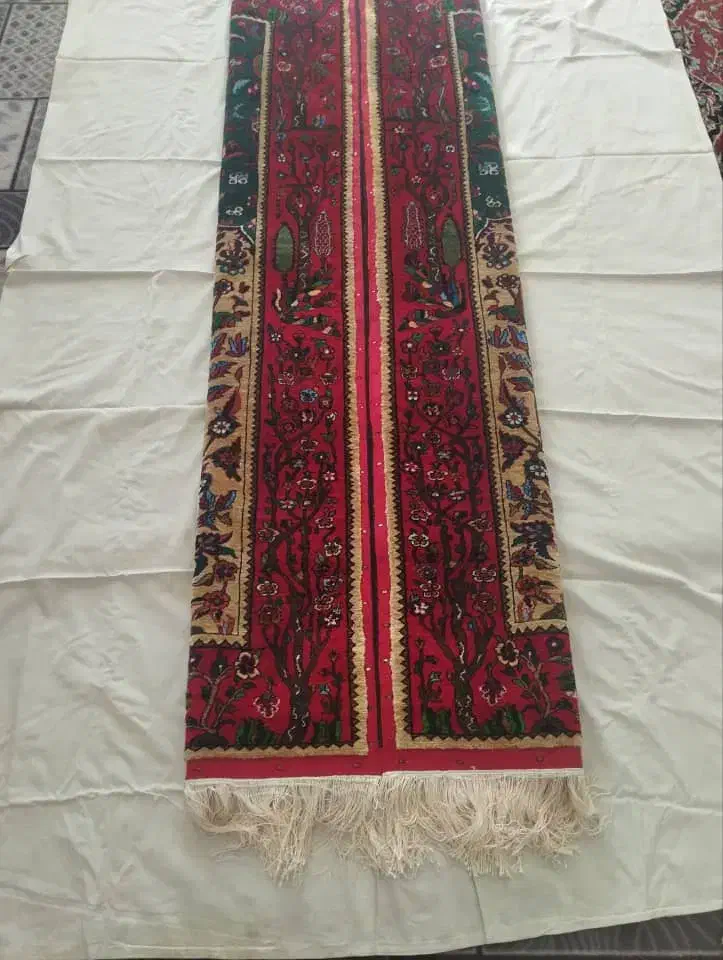 فرش دستباف تمام ابریشم|فرش|دماوند, گیلاوند|دیوار