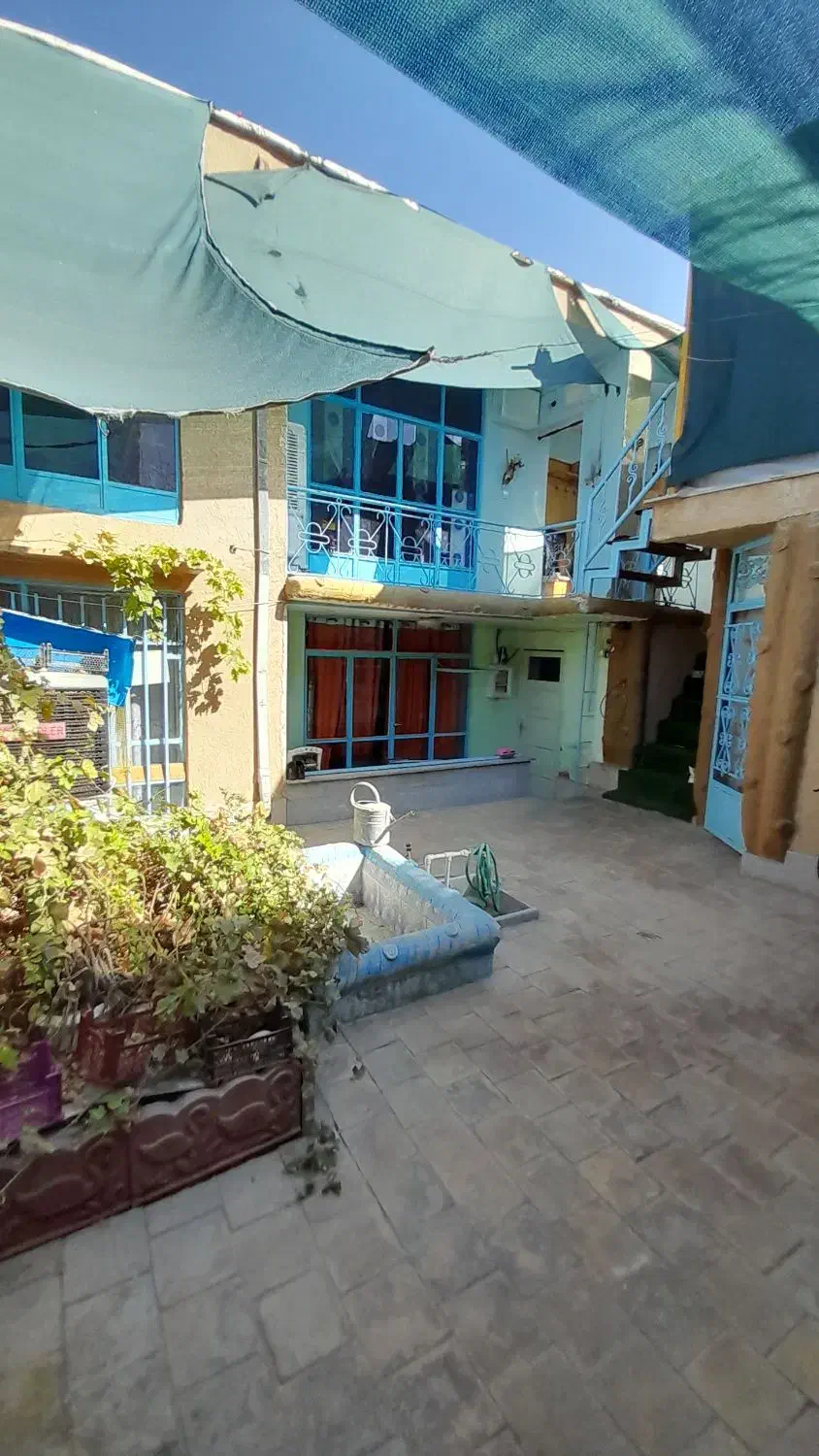 منزل سنتی بسیار باروحیه مرکز شهر 3 خواب|فروش خانه و ویلا|اصفهان, پوریای ولی|دیوار