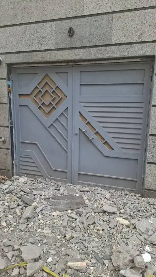 دروازه استخوان دار قطور صفت درحدآکبند و بی نظیر|مصالح و تجهیزات ساختمان|رشت, منظریه|دیوار