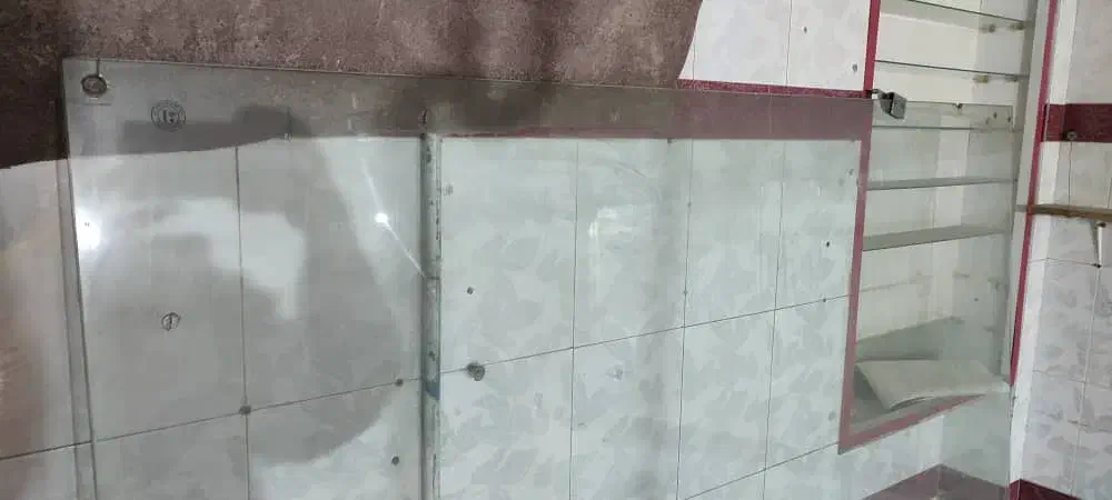 شیشه سکوریت دست دوم|حراج|سنندج, |دیوار