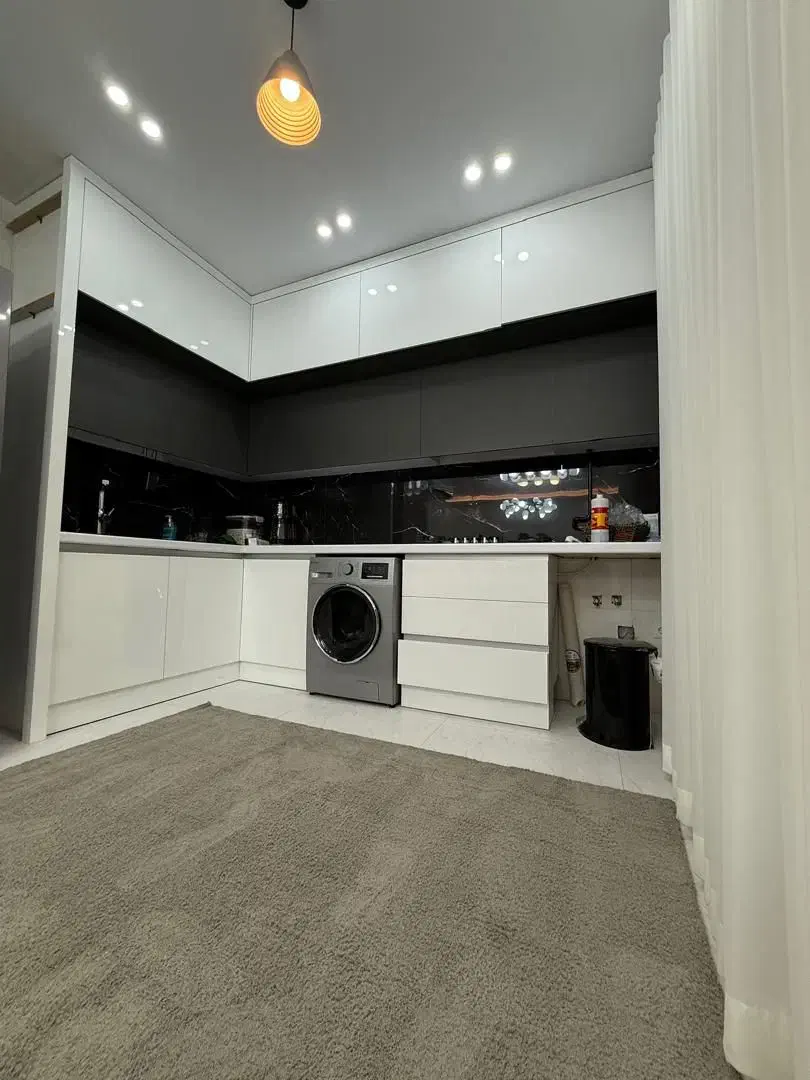 آپارتمان ۹۰ متری لکیشن خوب فول امکانات|اجارهٔ آپارتمان|لاهیجان, شهید آوینی|دیوار