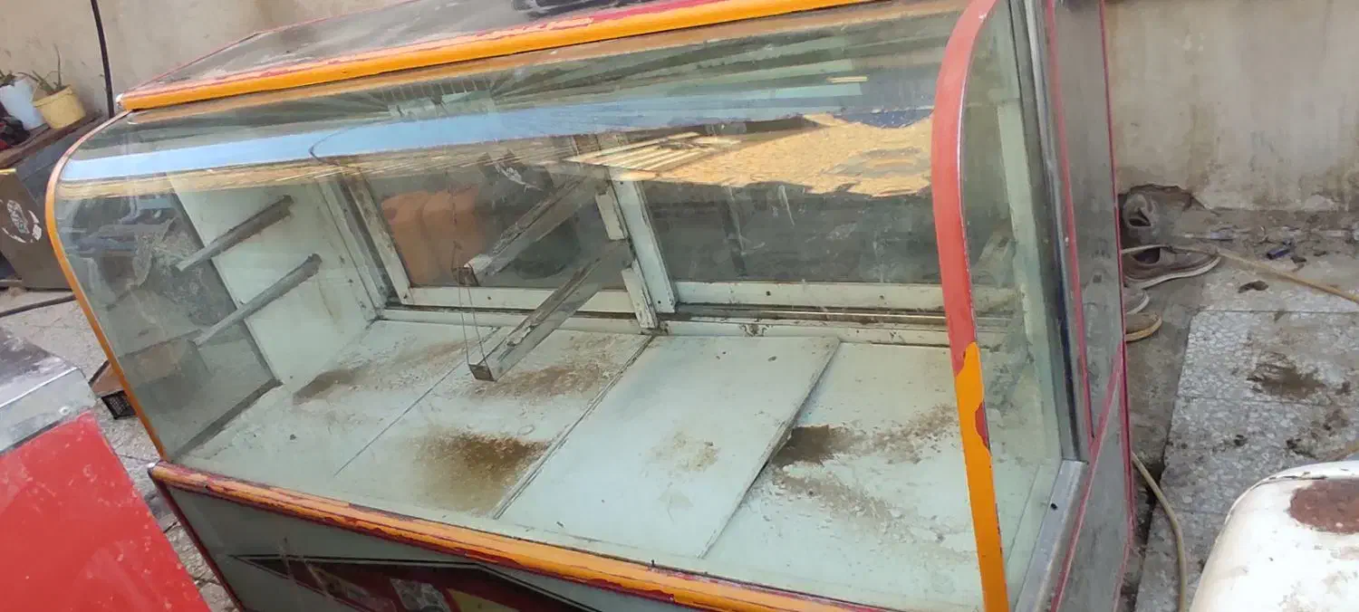 یخچال مغازه(قنادی)|فروشگاه و مغازه|زهک, |دیوار