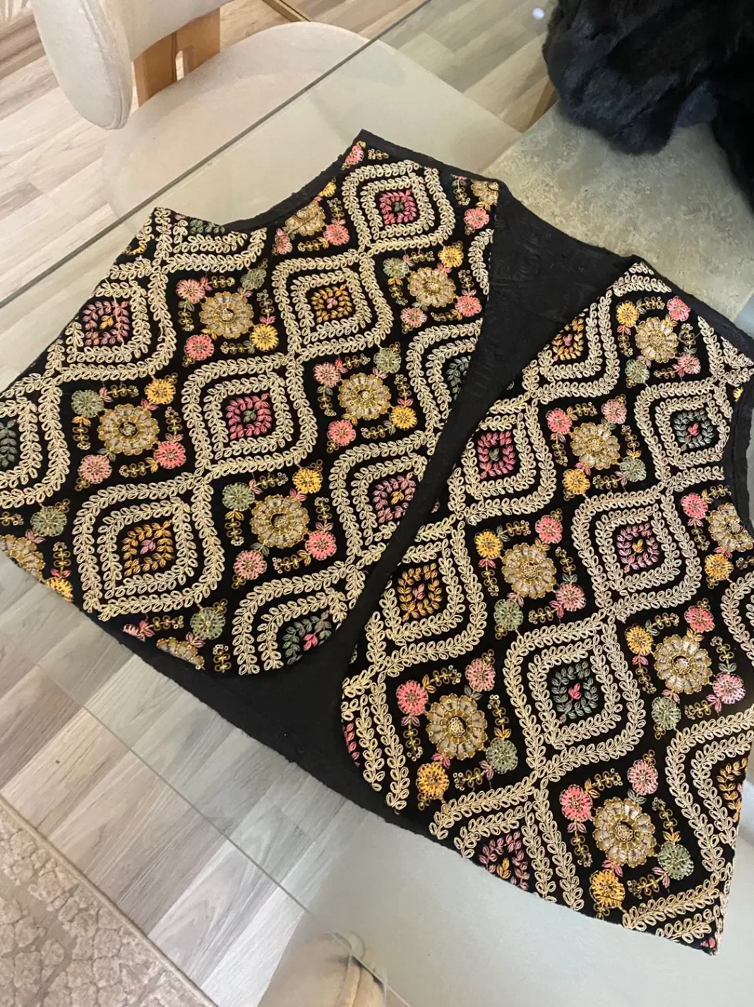 جلیقه و مانتوسوزن دوزی|لباس|تهران, منیریه|دیوار