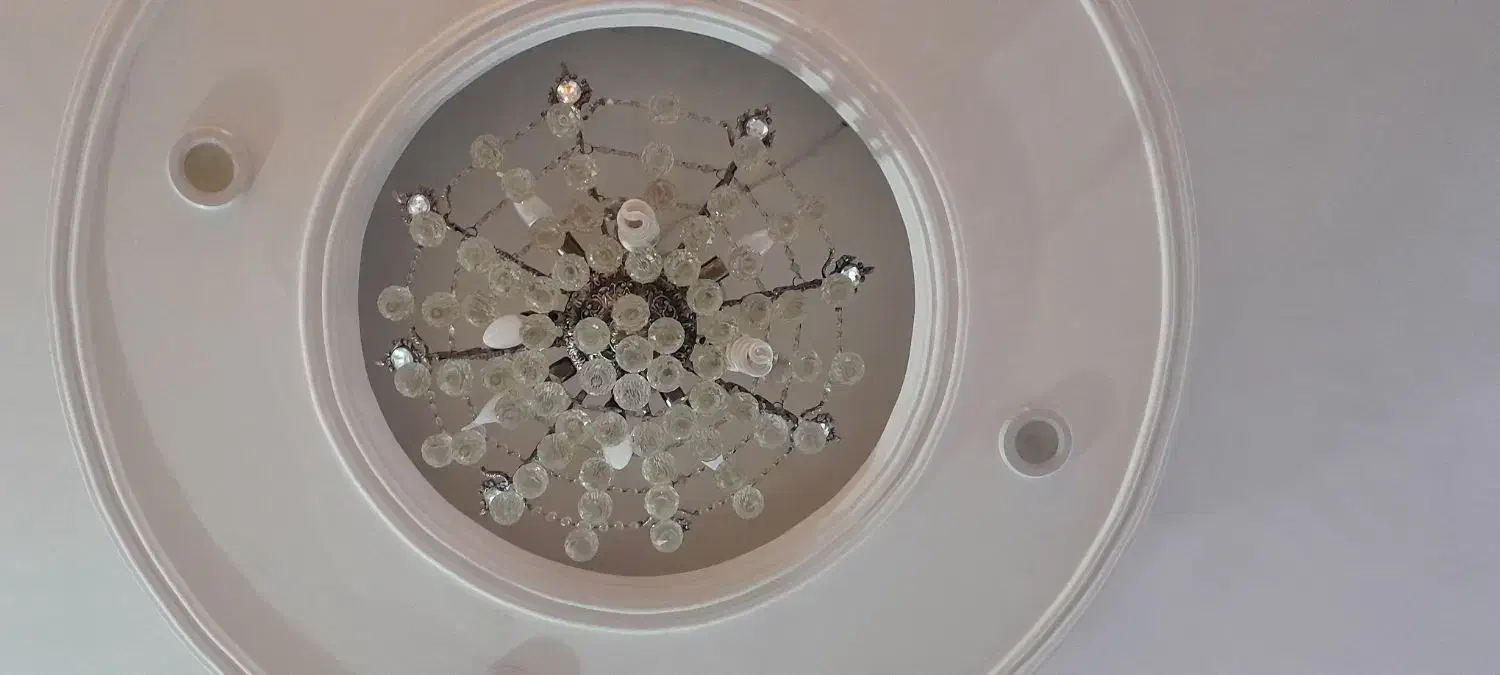 دوعدد لوستر|لوستر و چراغ آویز|رشت, توشیبا|دیوار