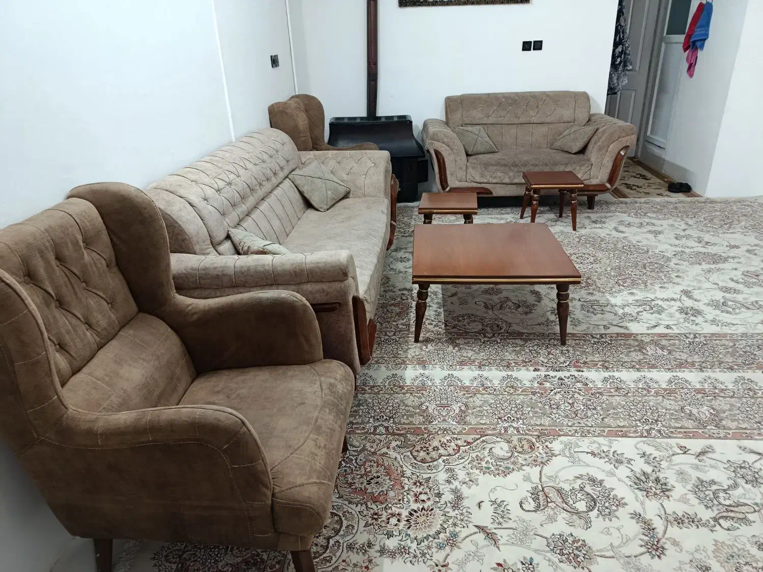 مبلمان|مبلمان خانگی و میز عسلی|نیشابور, امام خمینی|دیوار