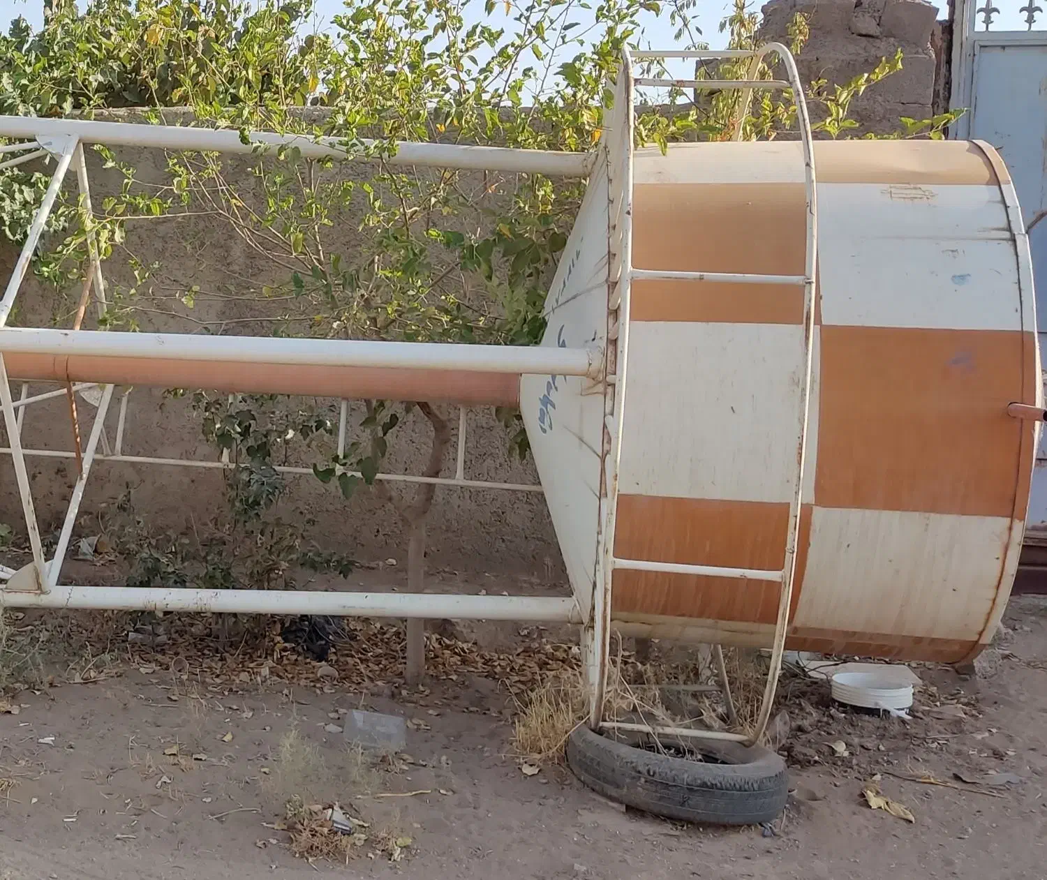 تانکر آب|مصالح و تجهیزات ساختمان|چهارباغ, |دیوار