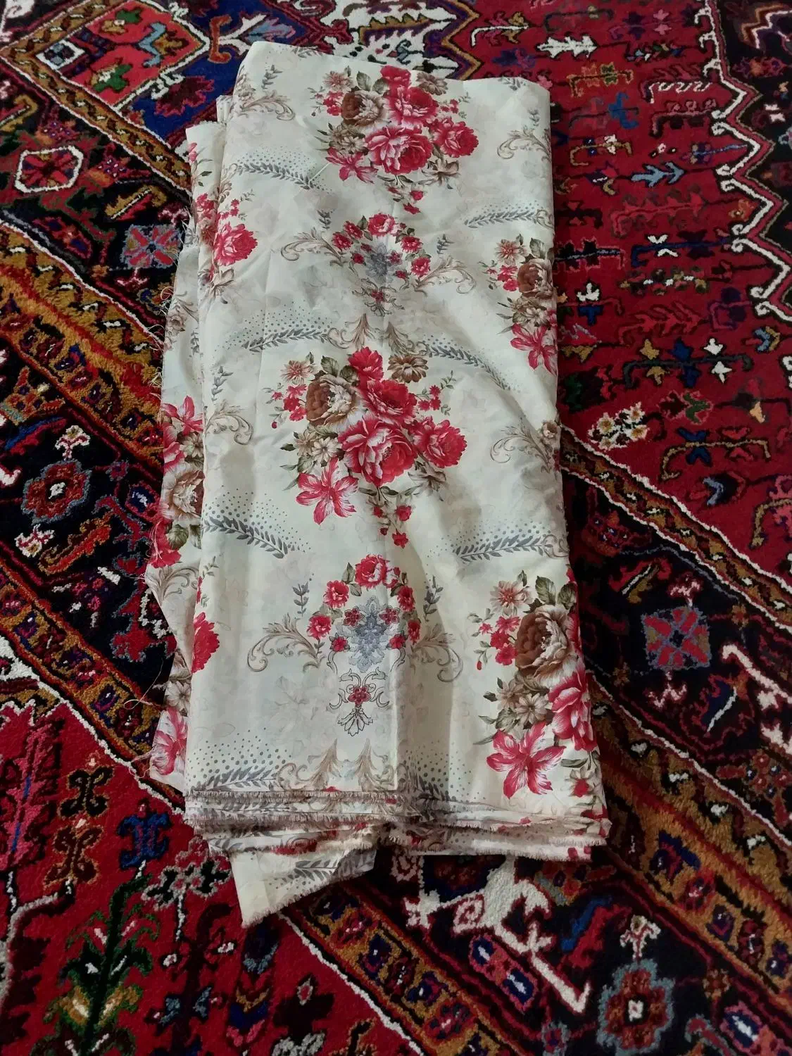 پارچه زیبا رو|لوازم خیاطی و بافتنی|آذرشهر, |دیوار