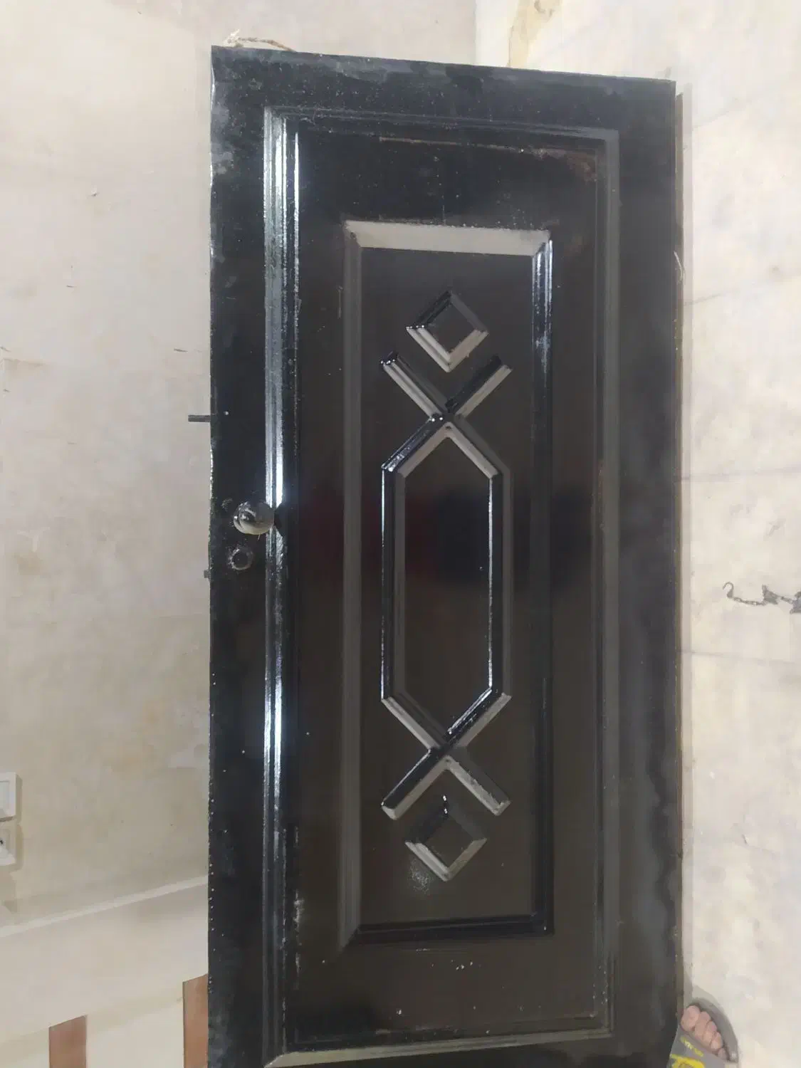 درب حیاط تک لنگه ودرب کرکره ای برقی سفید|مصالح و تجهیزات ساختمان|بندر کنگان, |دیوار