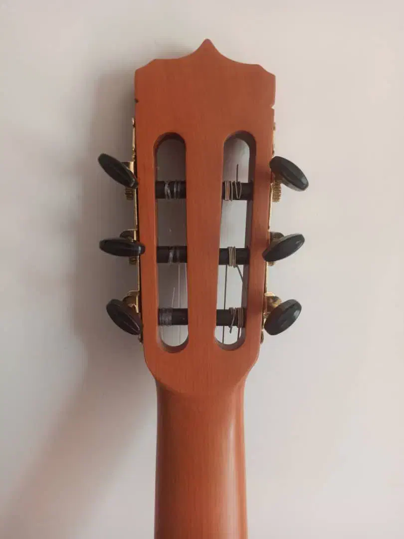 فروش یک عدد گیتار  k90|گیتار، بیس، امپلیفایر|رودهن, |دیوار