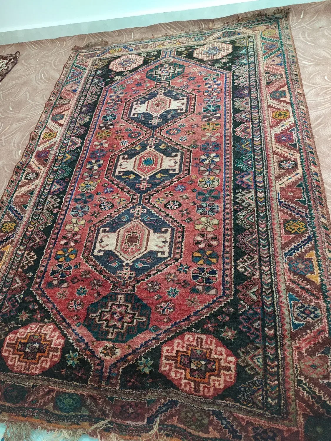 فرش دستبافت قدیمی|فرش|بندرعباس, |دیوار