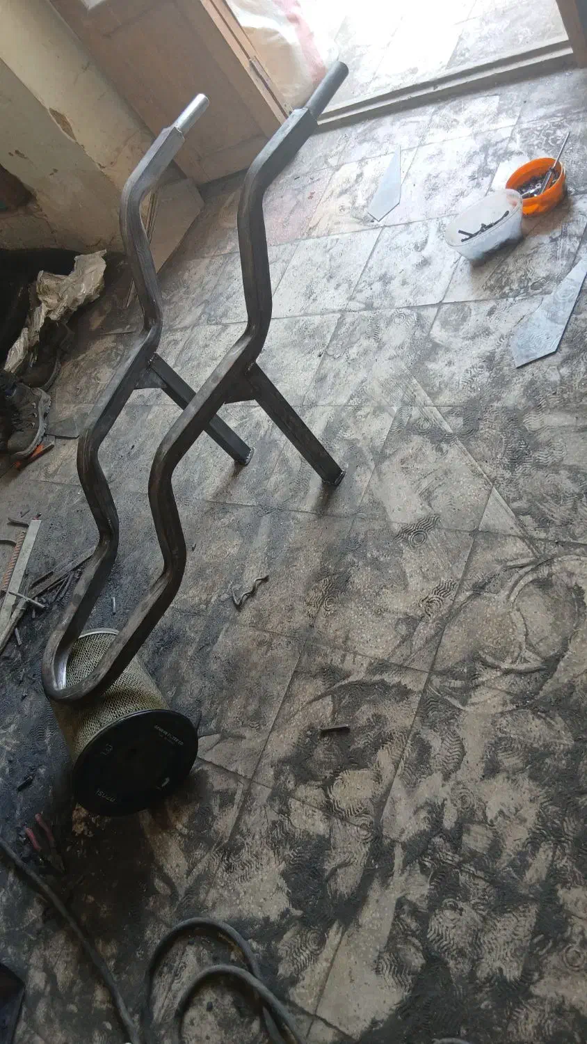 شاسی،،اتاق فرغون گاری|ابزارآلات|اصفهان, شهرستان|دیوار