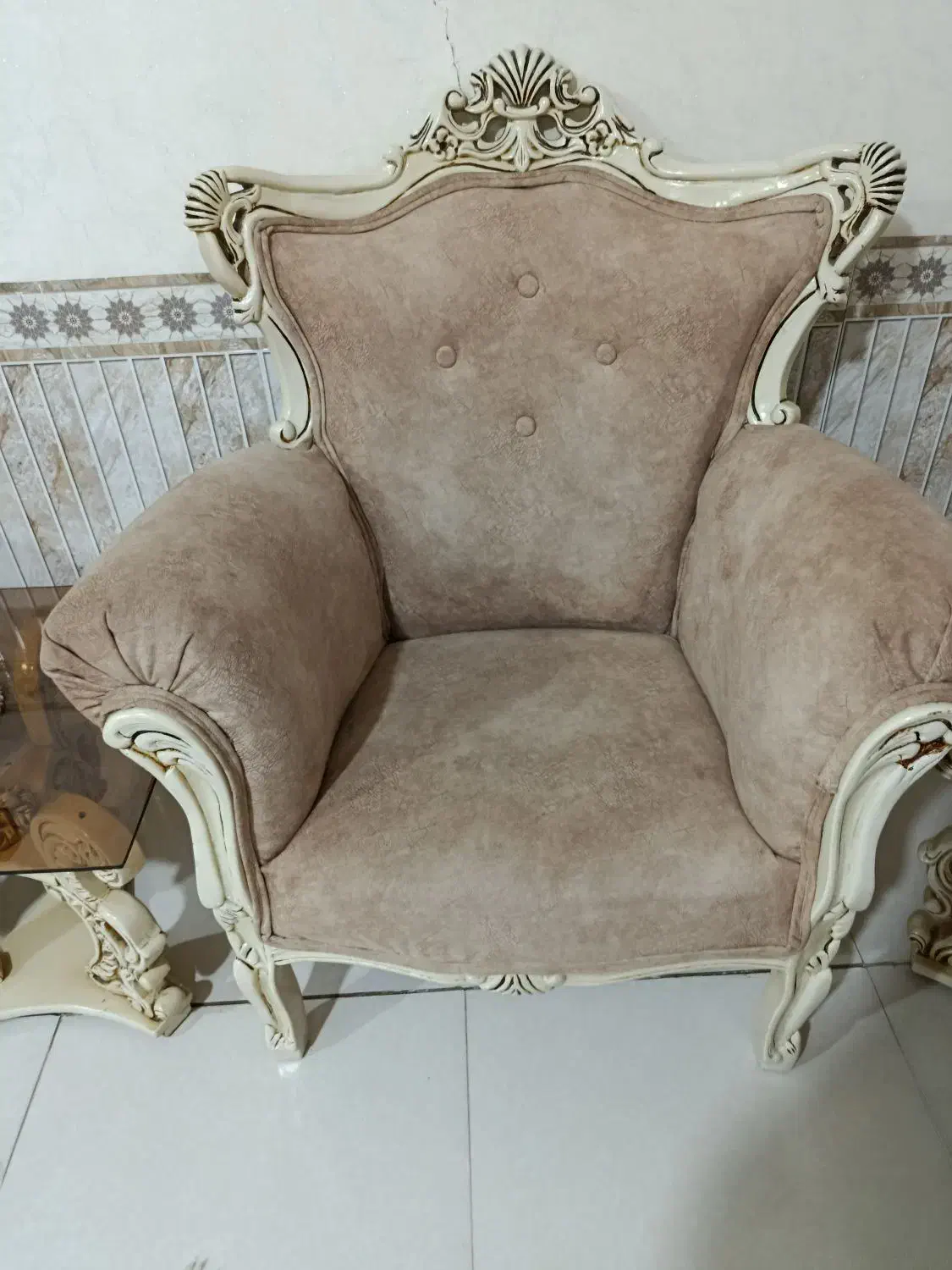 مبل نه نفره سلطنتی|مبلمان خانگی و میز عسلی|شاهین دژ, |دیوار