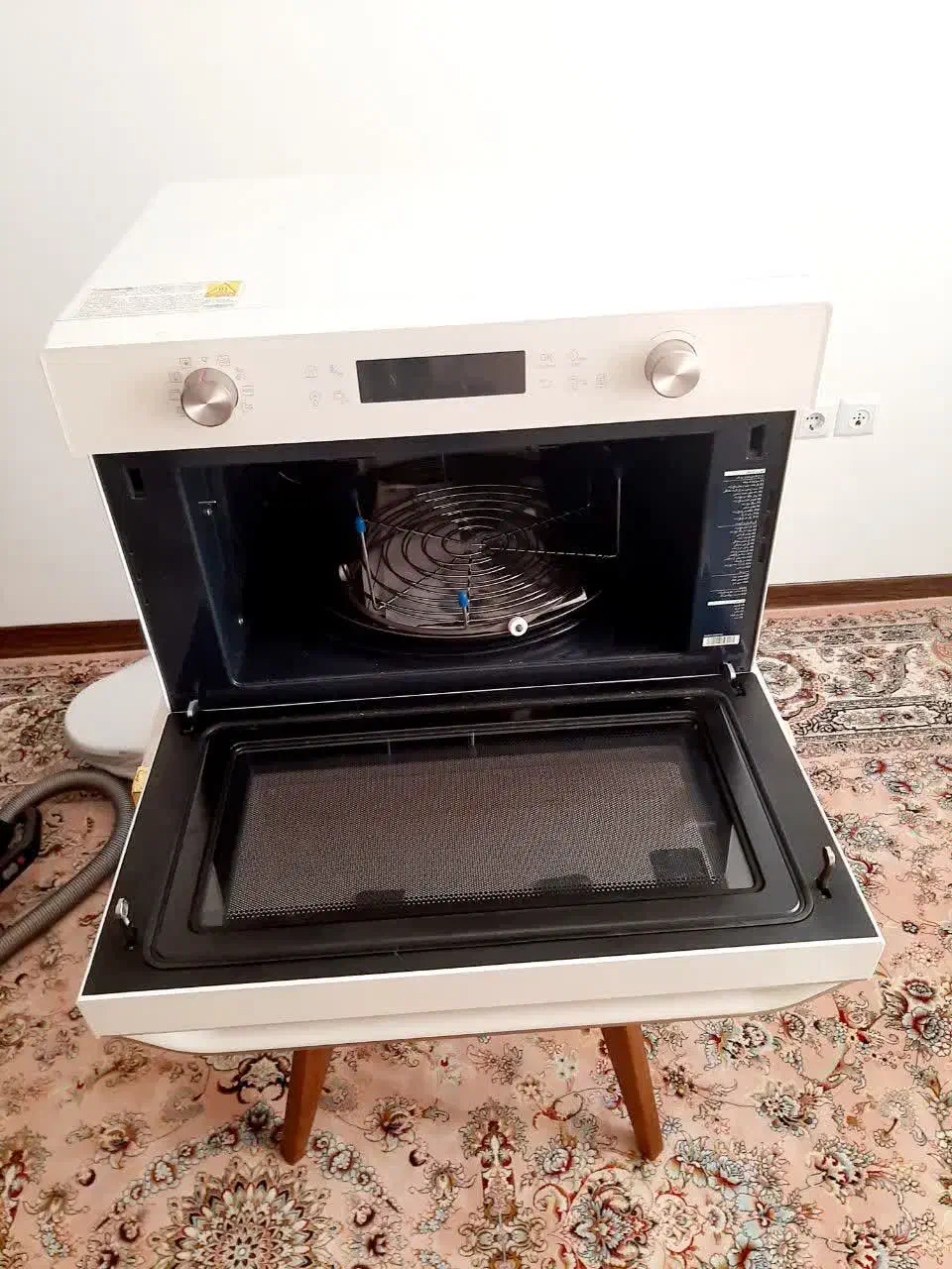 مایکروویو|اجاق گاز و لوازم برقی پخت‌وپز|قم, هنرستان|دیوار