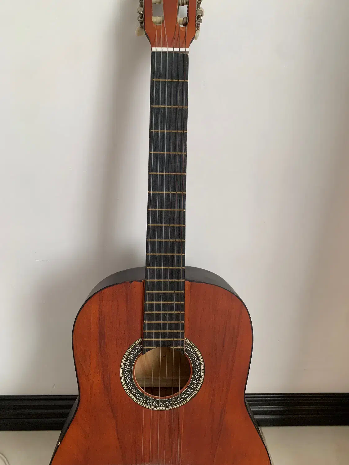 گیتار|گیتار، بیس، امپلیفایر|گرگان, |دیوار