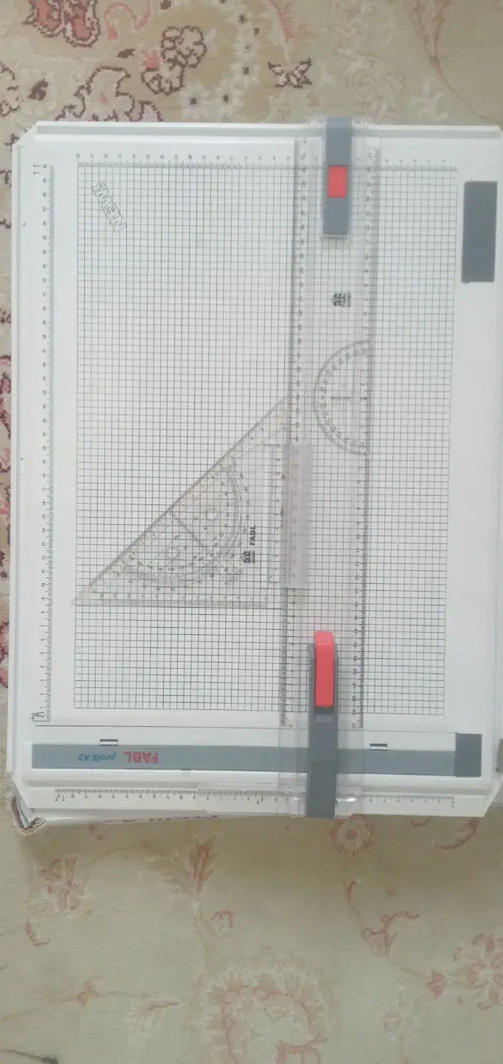تخت رسم فابیل نو همراه با گونیا و خط کش|لوازم التحریر|کرج, شهرک رضوانیه|دیوار