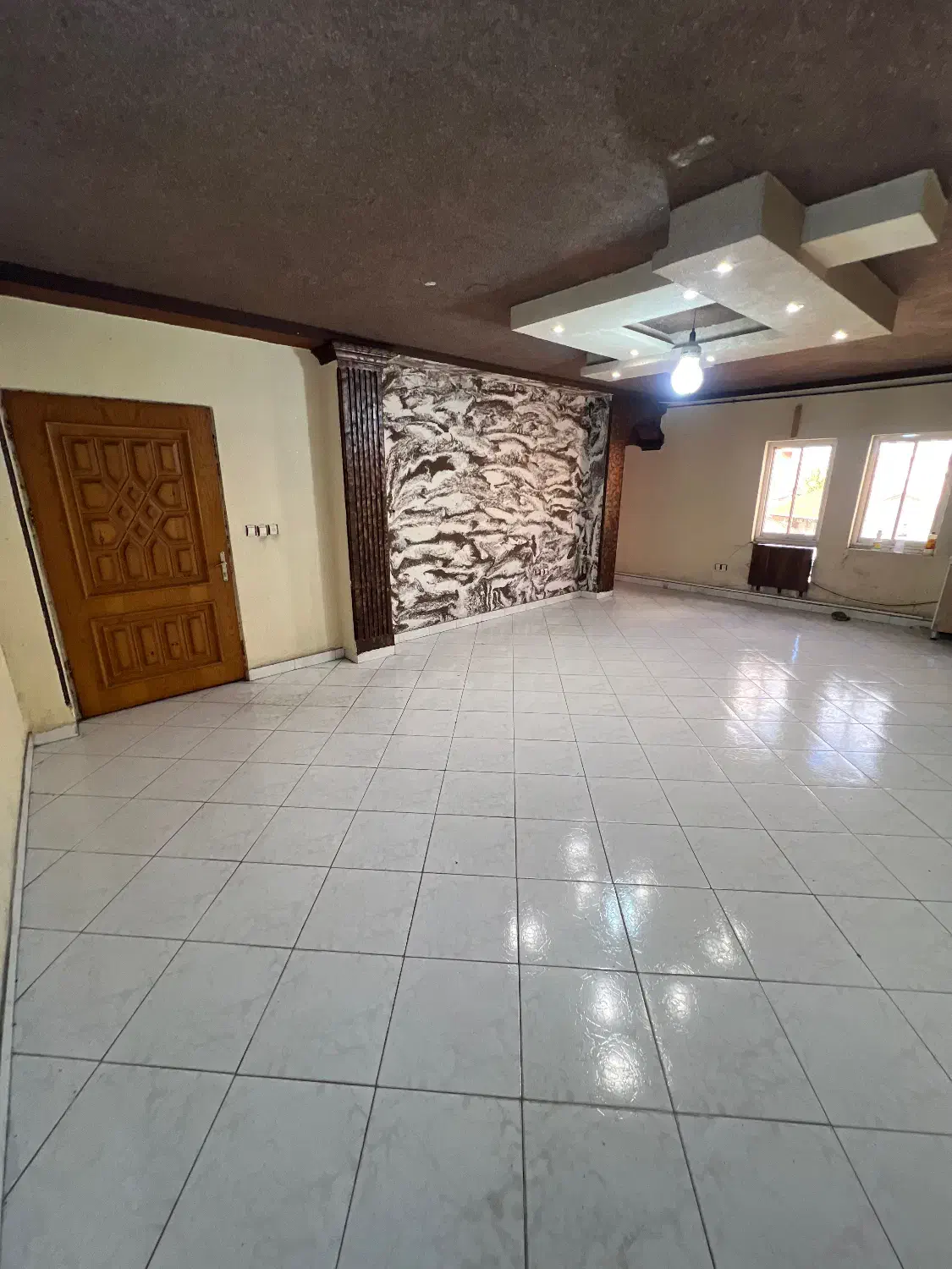 اجاره تجاری واحد بر خیابان اصلی|اجارهٔ دفتر کار، اتاق اداری، مطب|رشت, پاستوریزه|دیوار