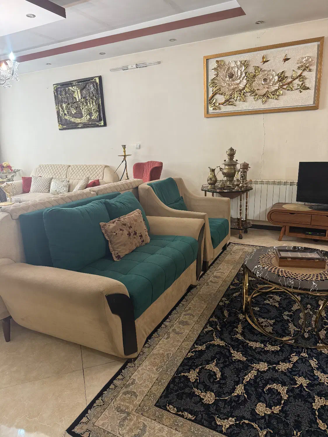 مبل و میزنهار خوری و بوفه و جا کفشی و میز وسط|مبلمان خانگی و میز عسلی|کوهسار (البرز), |دیوار