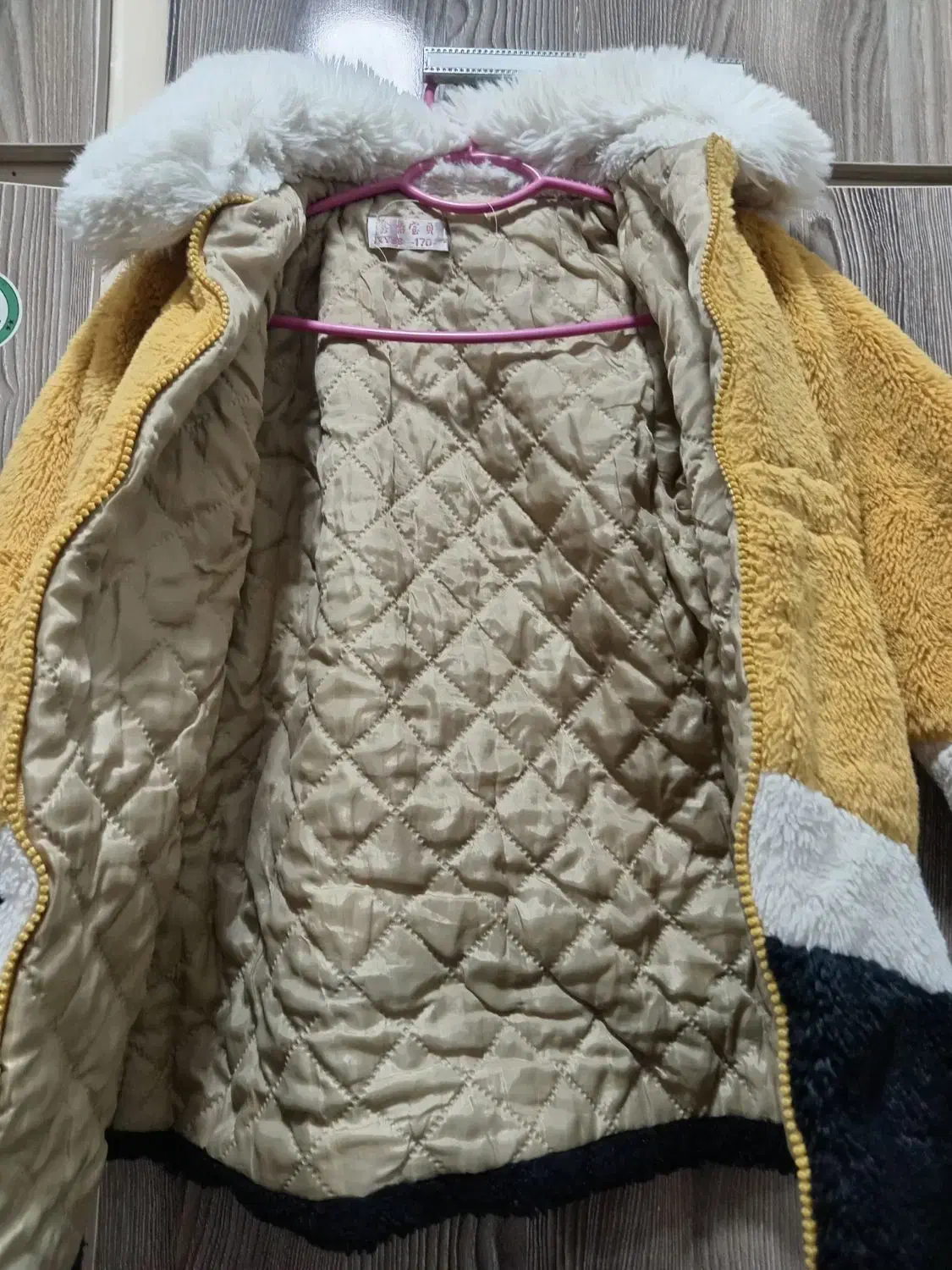 پالتو دخترانه درحد نو|لباس|مشهد, شهید قربانی|دیوار