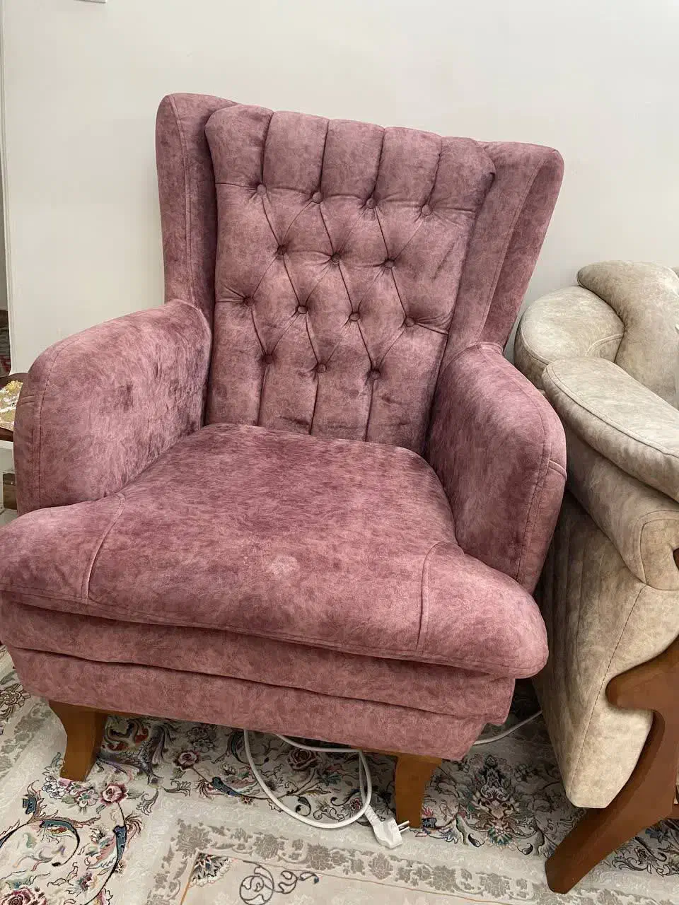 مبل چستر پنج نفره کاملا سالم درحد نو|مبلمان خانگی و میز عسلی|تهران, پردیسان|دیوار