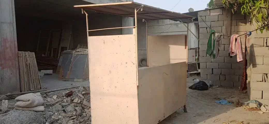 دکه بزرگ فلافلی و ۴ تا صندلی|کافی‌شاپ و رستوران|خاش, |دیوار