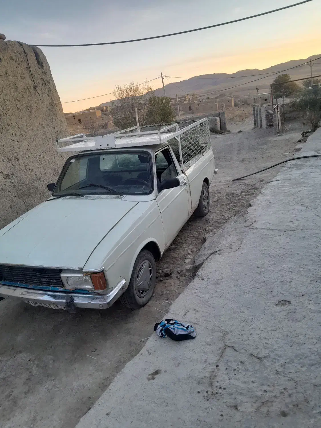 پیکان وانت موتور سالم به شرط|خودرو سواری و وانت|تربت جام, میان جام|دیوار