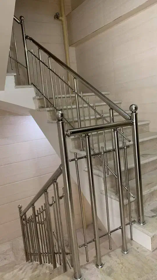 انواع نرده و حفاظ های آلومینومی و استیل ضد زنگ|مصالح و تجهیزات ساختمان|رشت, شالکو|دیوار