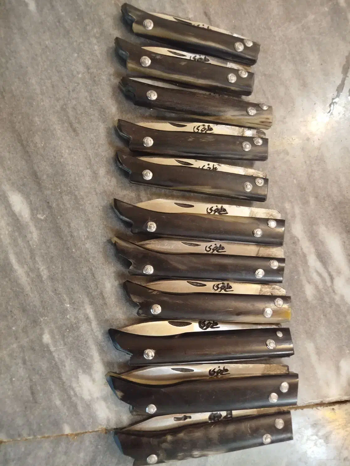 چاقوی خوی بسیار تیز|کلکسیون اشیاء عتیقه|مرند, |دیوار