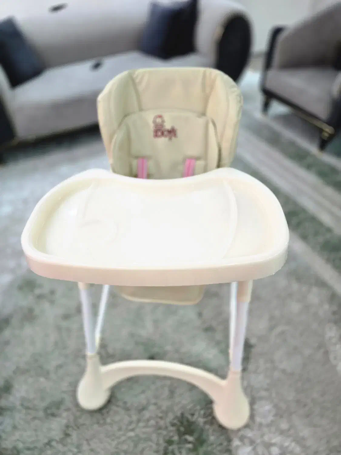 صندلی کودک آپشن دار|تخت و صندلی بچه|قشم, |دیوار