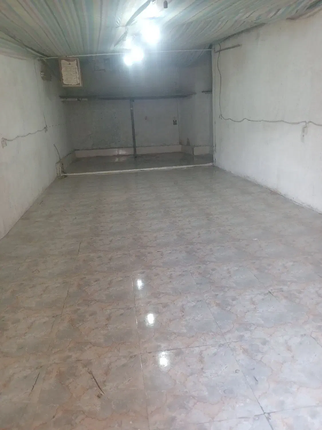 سالن ۱۰۰ متری با برق ۳فاز در اسلامشهر|اجارهٔ مغازه و غرفه|اسلام‌شهر, صادقیه|دیوار