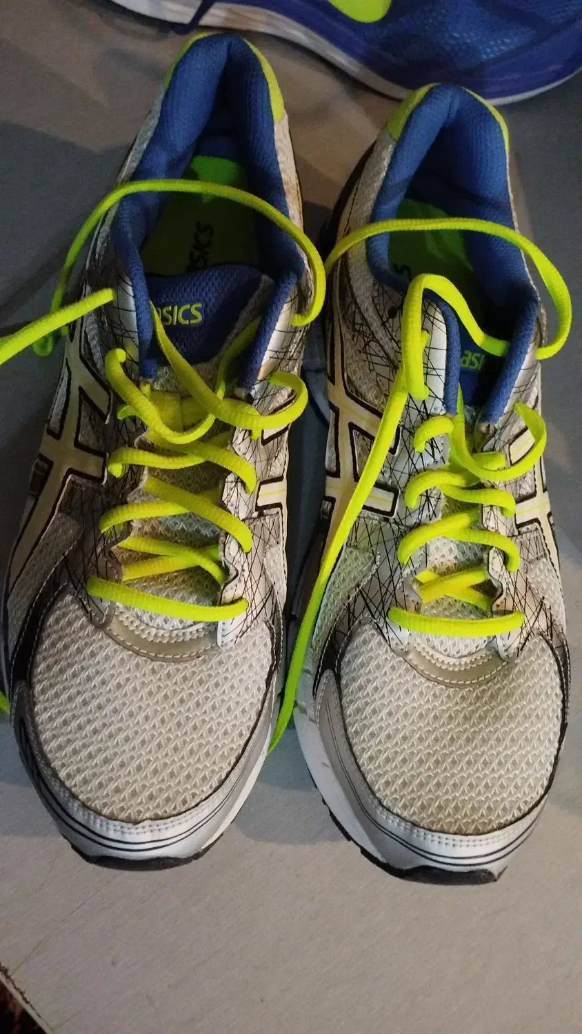 کفش اسپورت خارجی|کیف، کفش، کمربند|مشهد, احمدآباد|دیوار