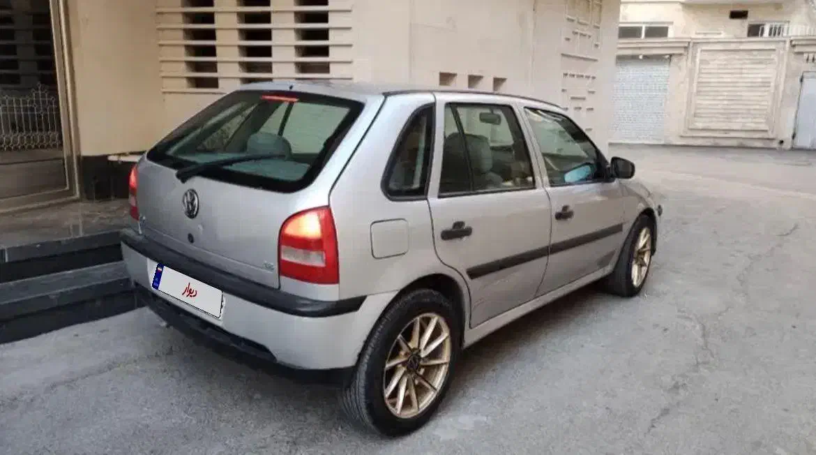 ماشین گل (فولکس واگن)|خودرو سواری و وانت|تهران, میدان ولیعصر|دیوار