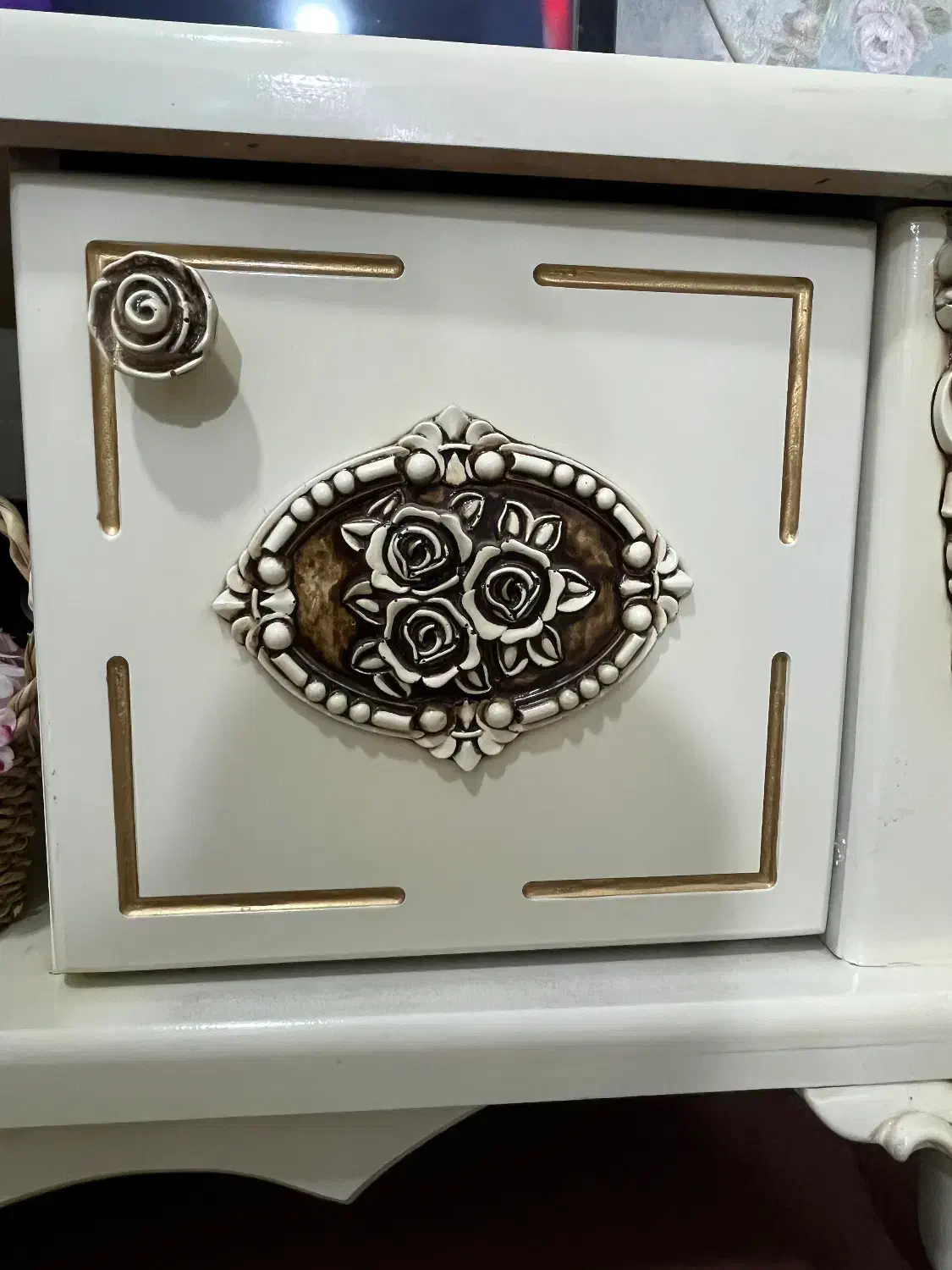 میز تلویزیون|میز تلویزیون|قم, قلعه کامکار|دیوار