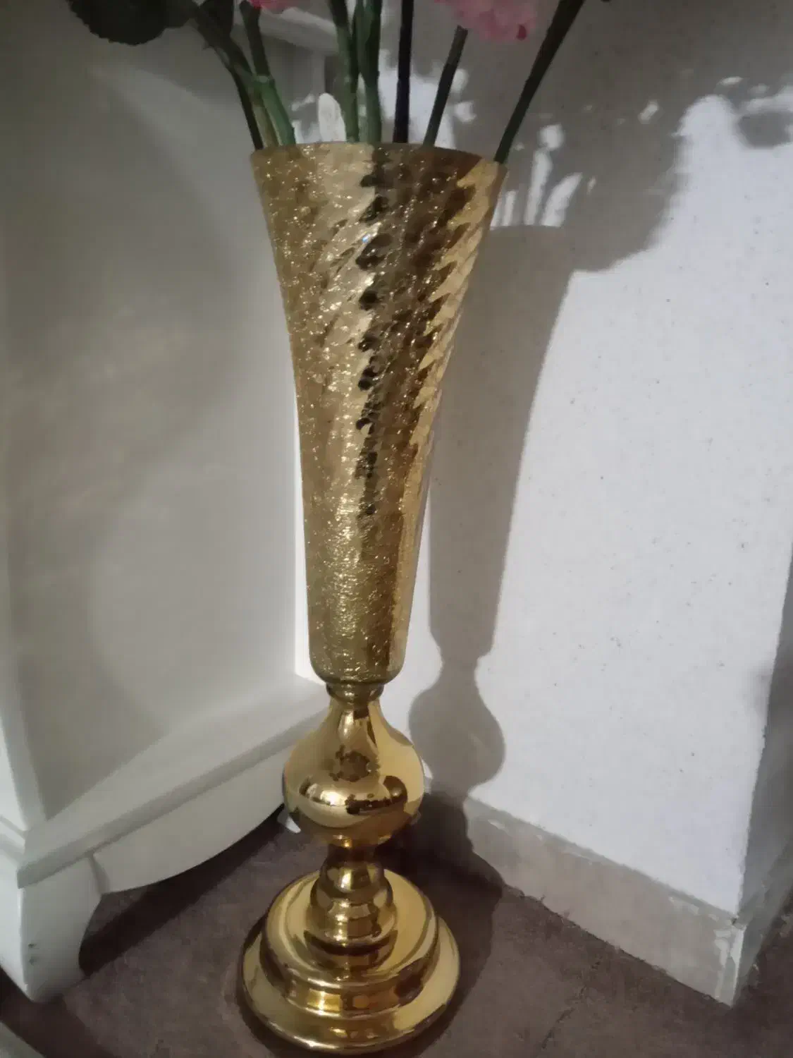 گل و گلدان مصنویی|گل مصنوعی|فردیس, نگارستان|دیوار