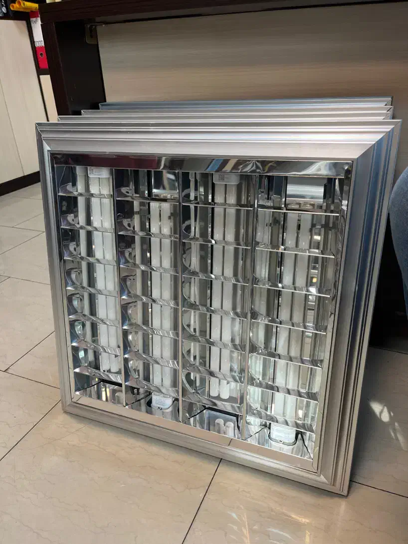 8عدد قاب چراغ    ۶۰*۶۰. در حدنو|لامپ و چراغ|تهران, سلسبیل شمالی|دیوار