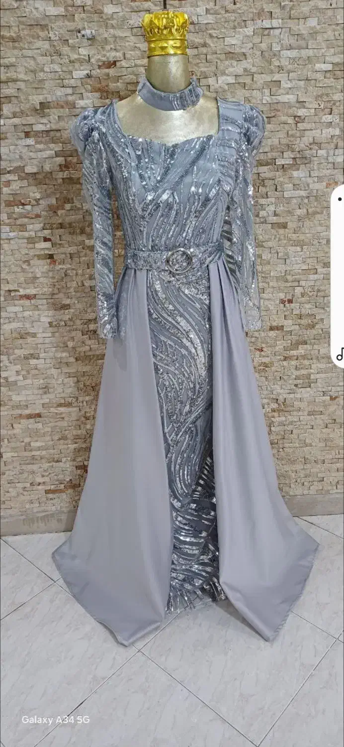 لباس مجلسی|لباس|خوی, |دیوار