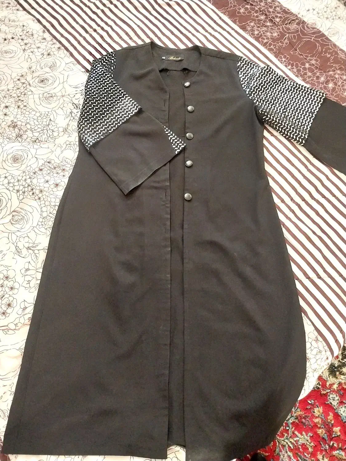 مانتو|لباس|تربت‌حیدریه, منظر|دیوار