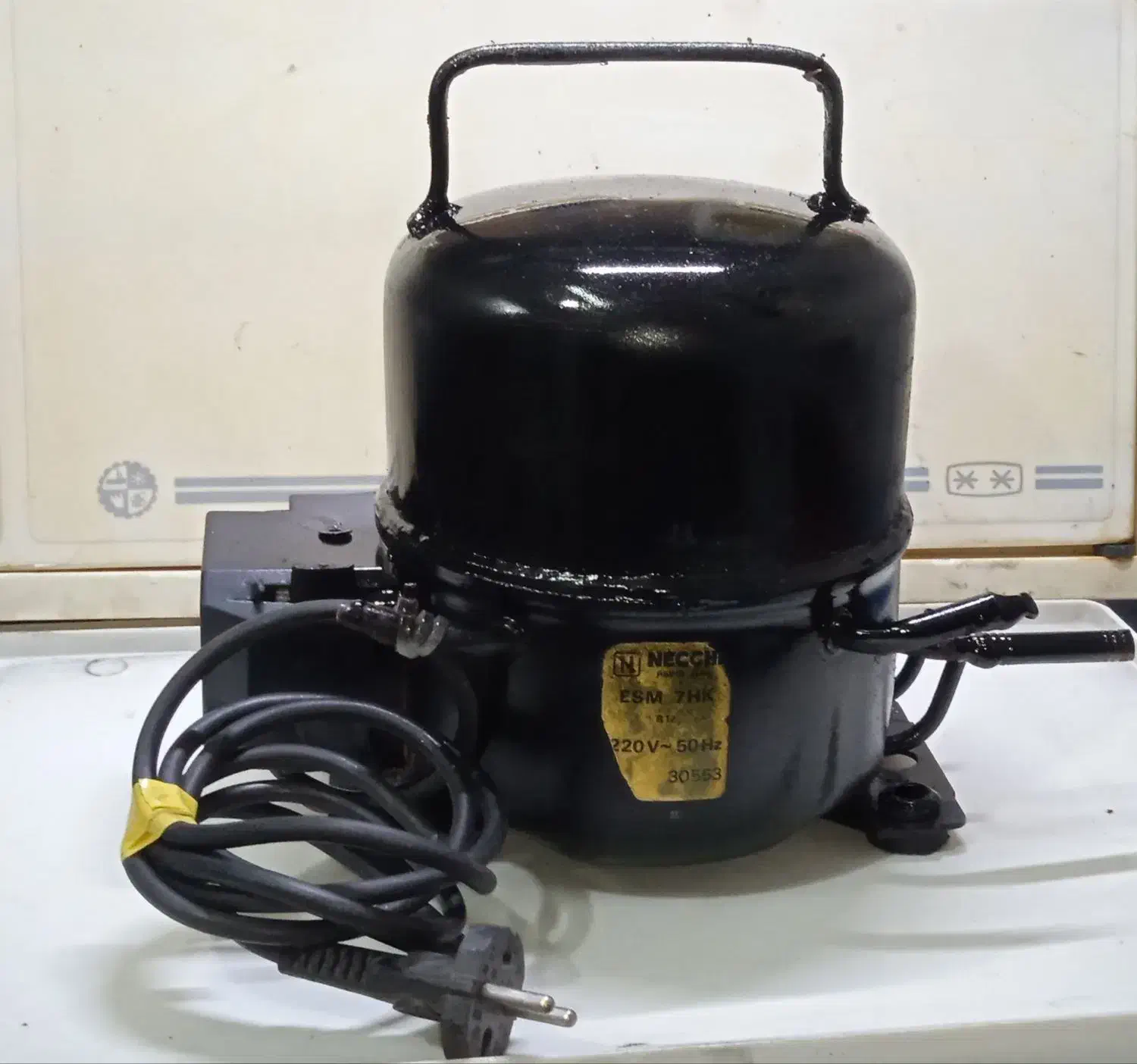 پمپ باد|ابزارآلات|کاخک, |دیوار