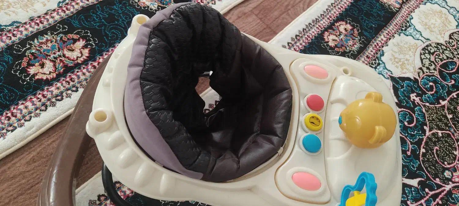 رورودک در حد نو|کالسکه و لوازم جانبی|خوی, |دیوار