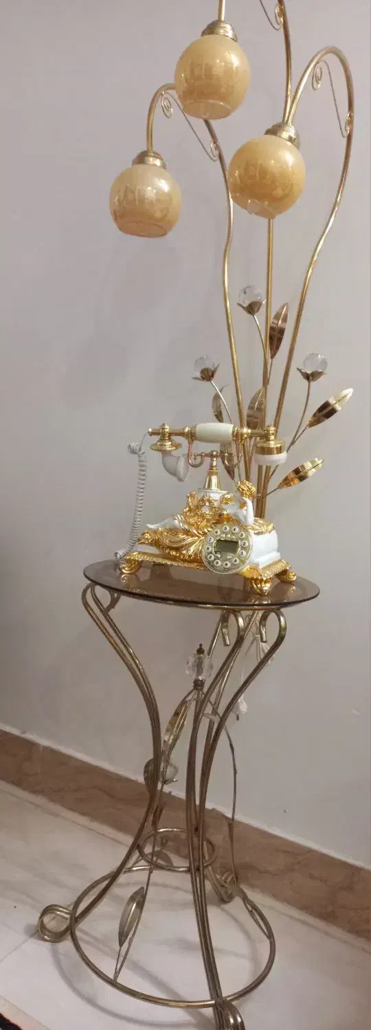 میزتلفن و آباژور|چراغ خواب و آباژور|مشهد, شهرک بهارستان|دیوار