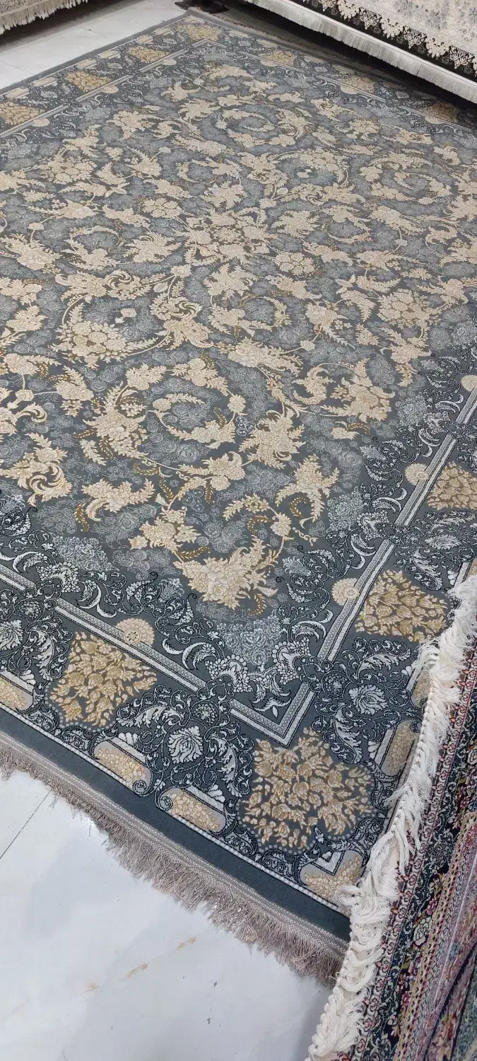 ۱ تخته فرش ۹متری همراه کناره ست خودش ۱/۴|فرش|نسیم‌شهر, |دیوار