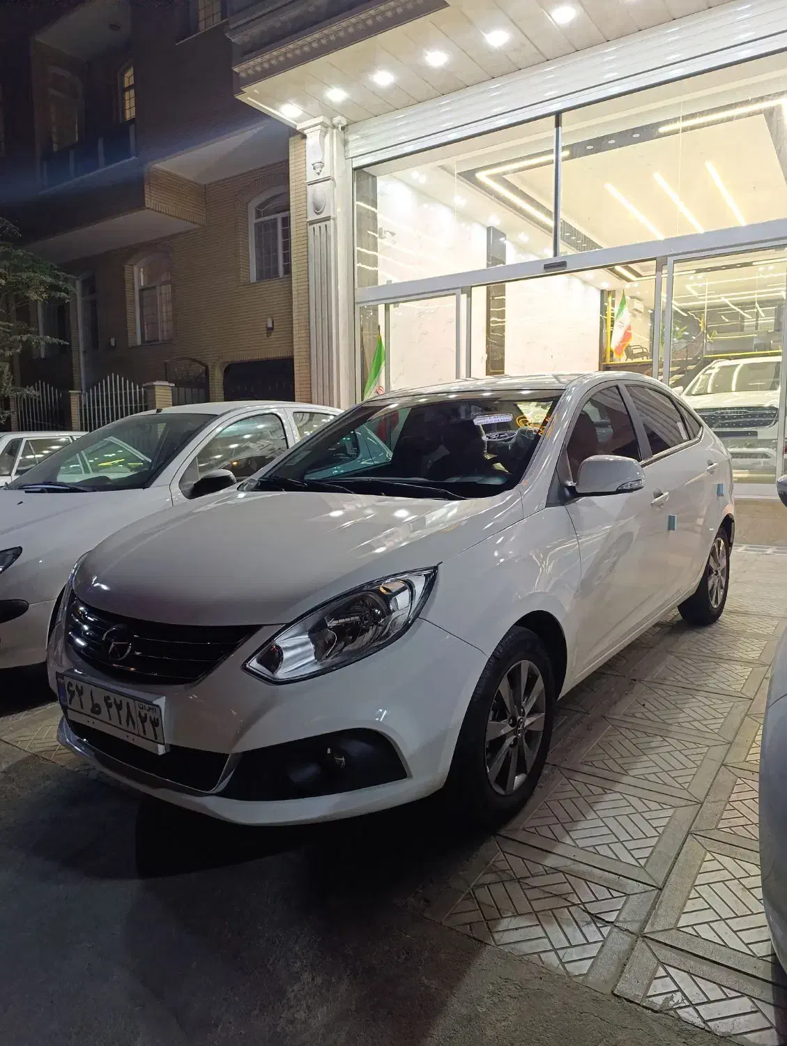 جک j4 اتومات سفید ۴۰۴|خودرو سواری و وانت|کاشان, عربها|دیوار