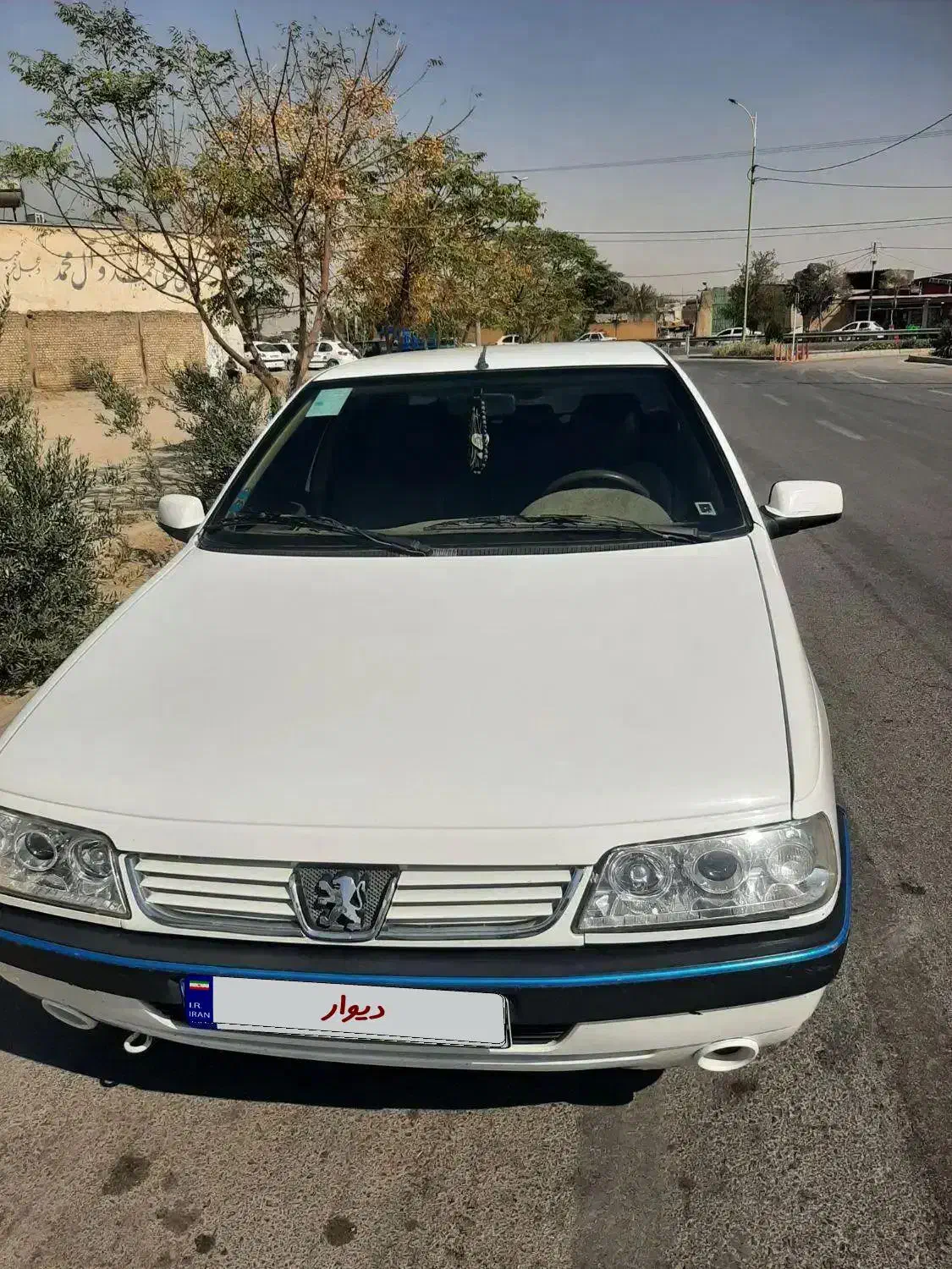 پژو۴۰۵اس ال ایکس بدون رنگ وکم کار|خودرو سواری و وانت|اصفهان, لاله|دیوار