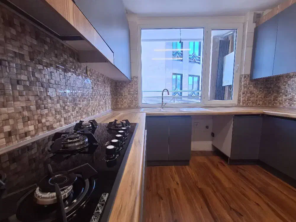 ۱۰۵ متر سه خواب شیک و خوش نقشه فول امکانات