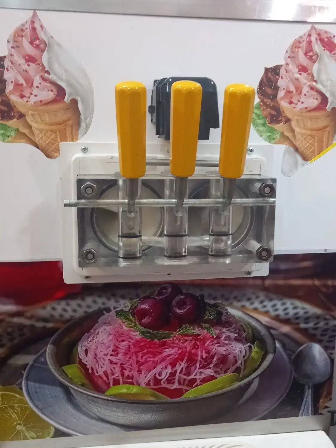 فروش دستگاه بستنی|کافیشاپ و رستوران|آران و بیدگل, |دیوار